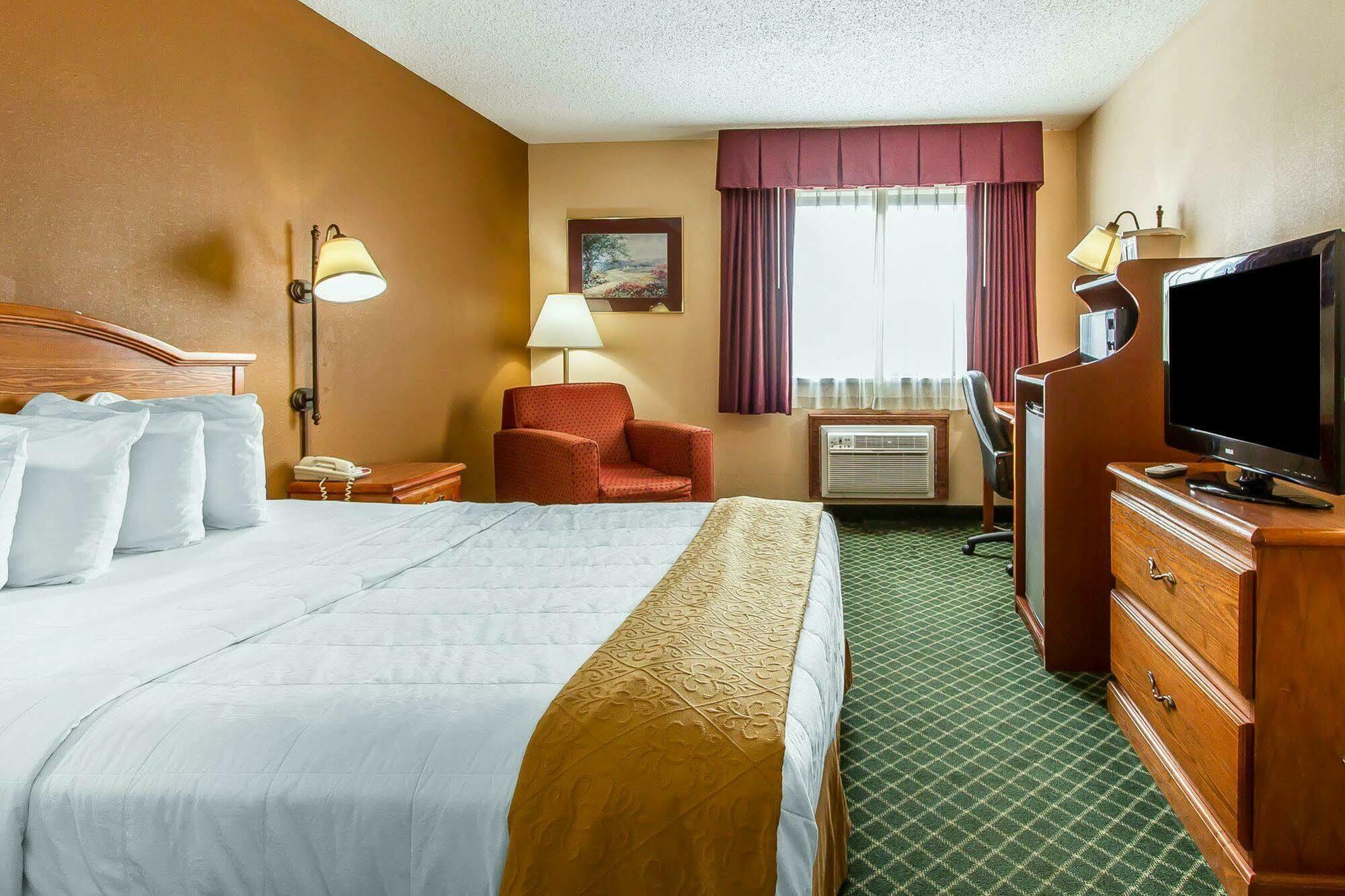 Quality Inn Burlington Near Hwy 34 Exteriér fotografie