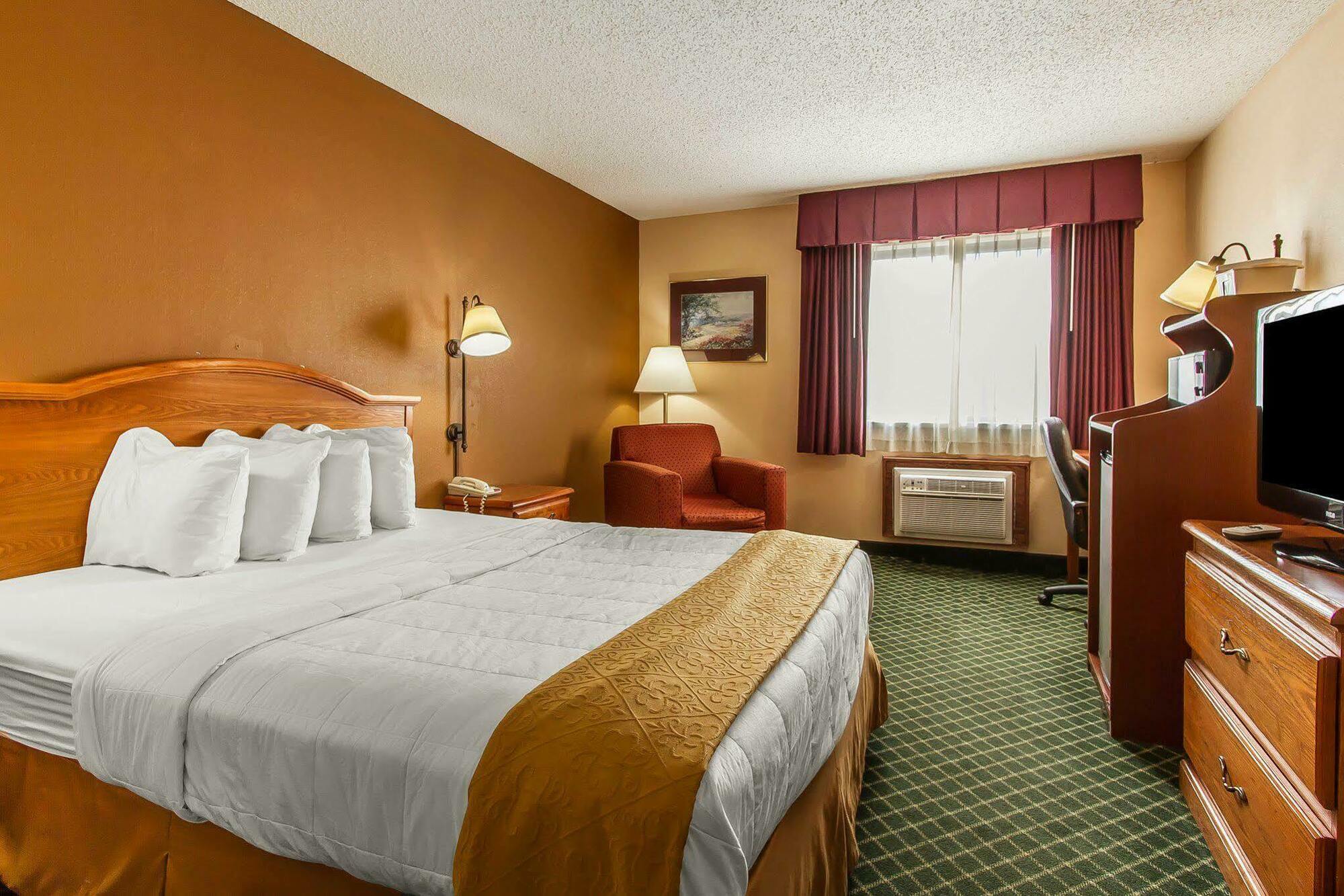 Quality Inn Burlington Near Hwy 34 Exteriér fotografie